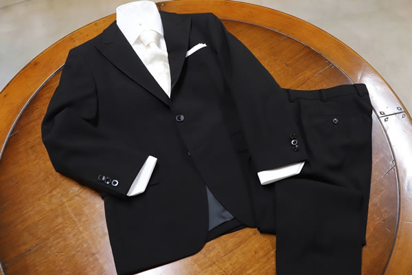 ブラックフォーマル